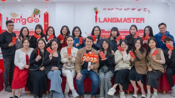 Khai xuân Ất Tỵ - Vạn điều như ý cùng HBR Holdings