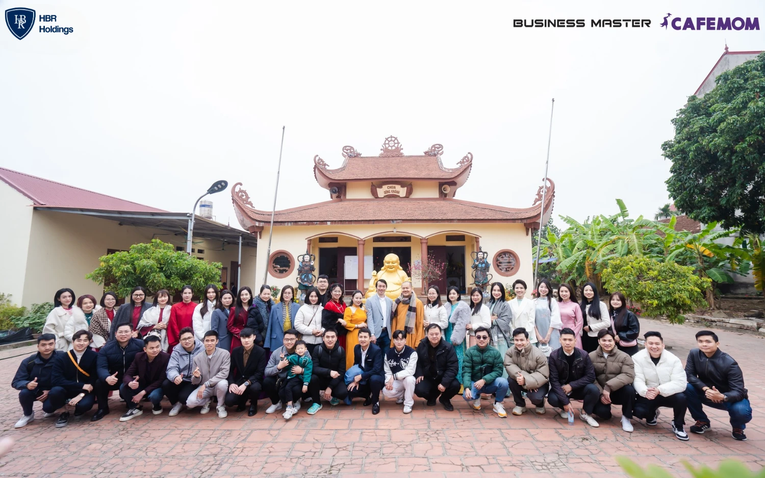 Chuyến xe Khai Xuân 2025: Business Master & CafeMom Tại Chùa Đông Khánh